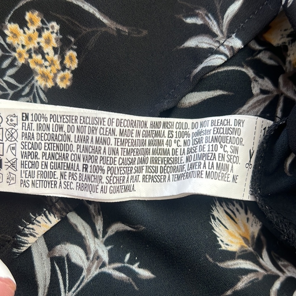 F21 Blouse - Picture 4 of 4